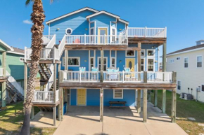 Port Aransas Home Private Pool Less Than 1 Mi to Beach!